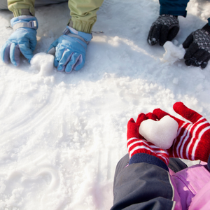 Snowy Mittens Hands (300×300)